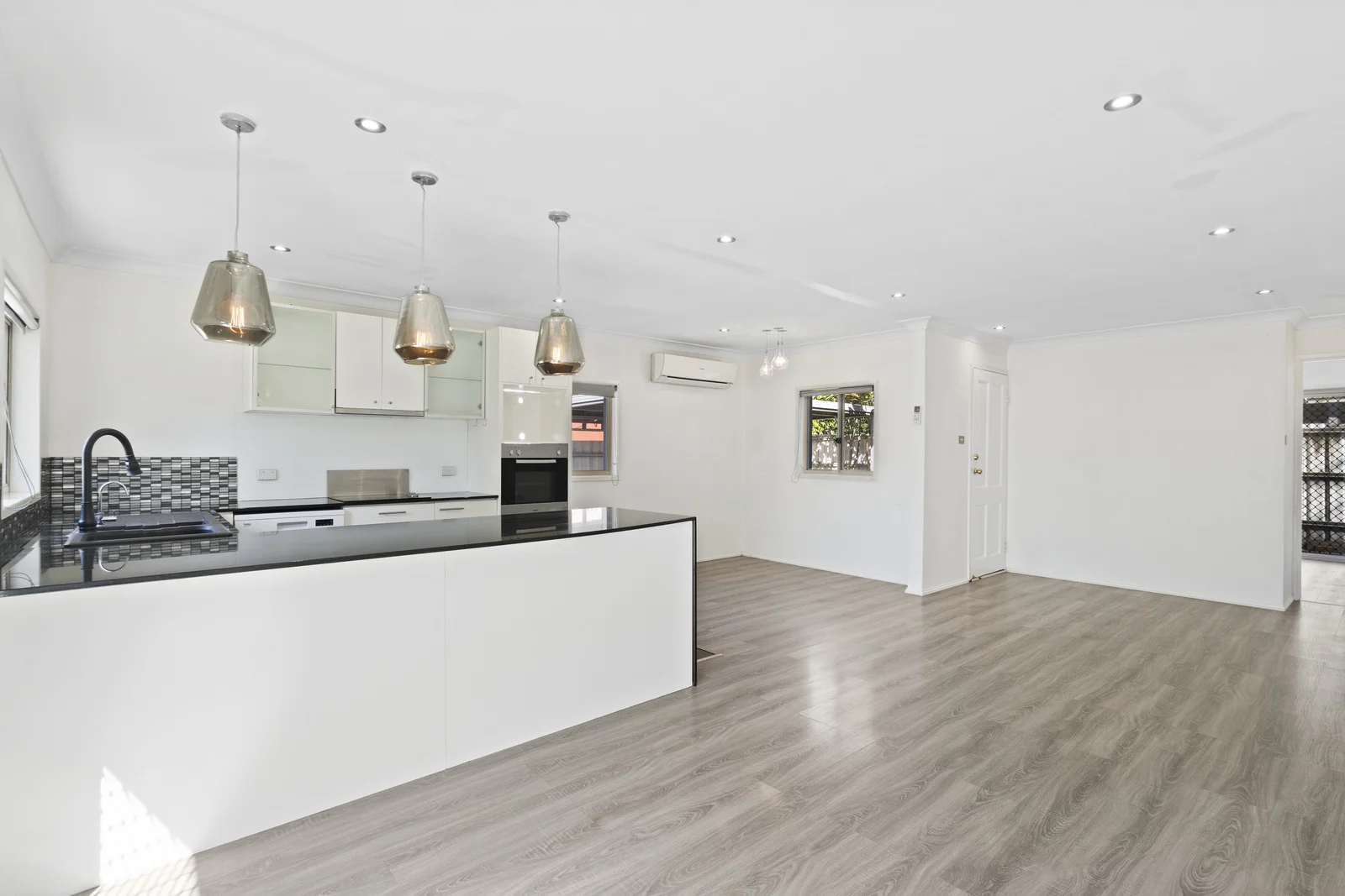 Additional image 2 of 14 Jersey Street, Morningside QLD 4170