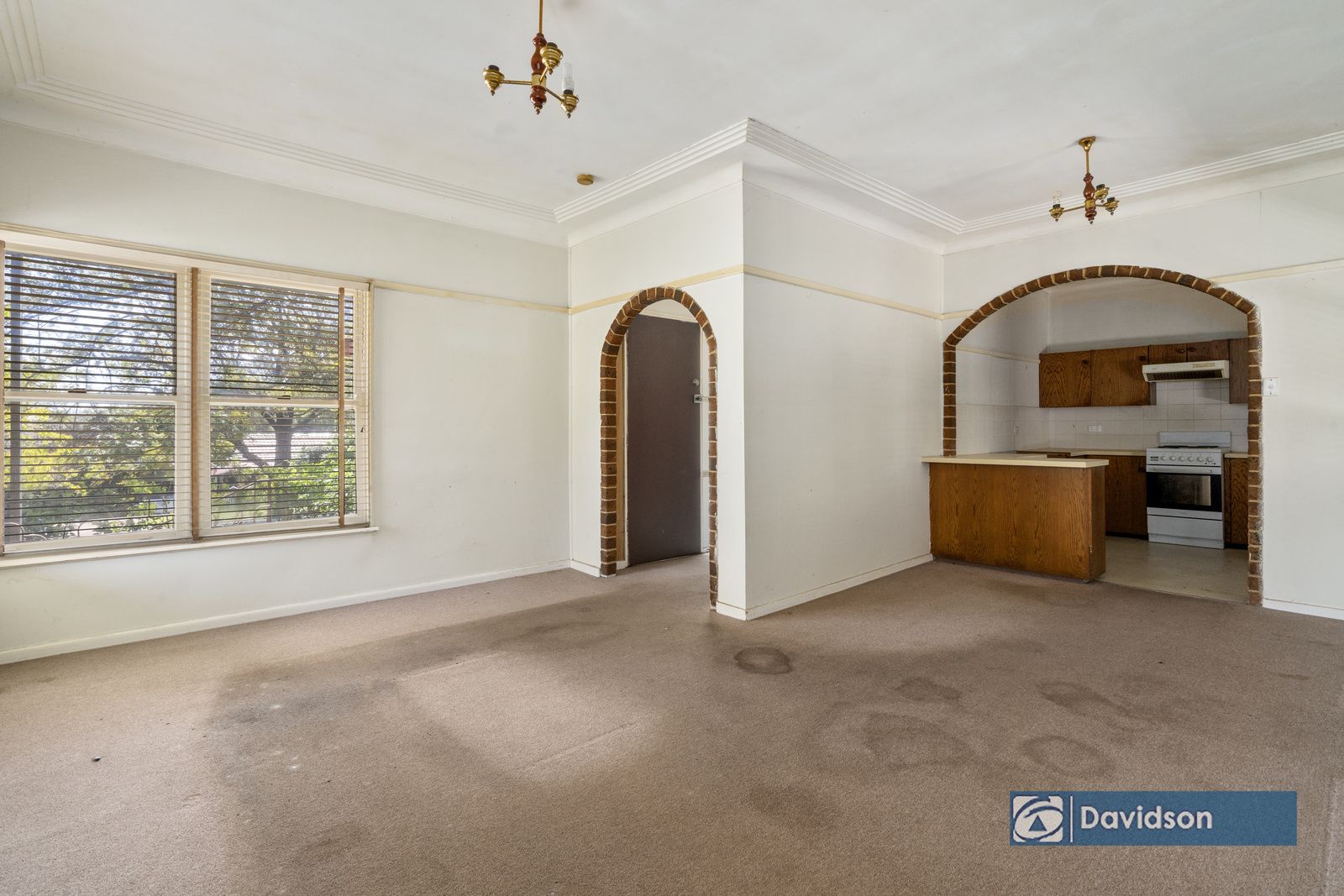 17 Farnsworth Avenue, Campbelltown NSW 2560, Image 2