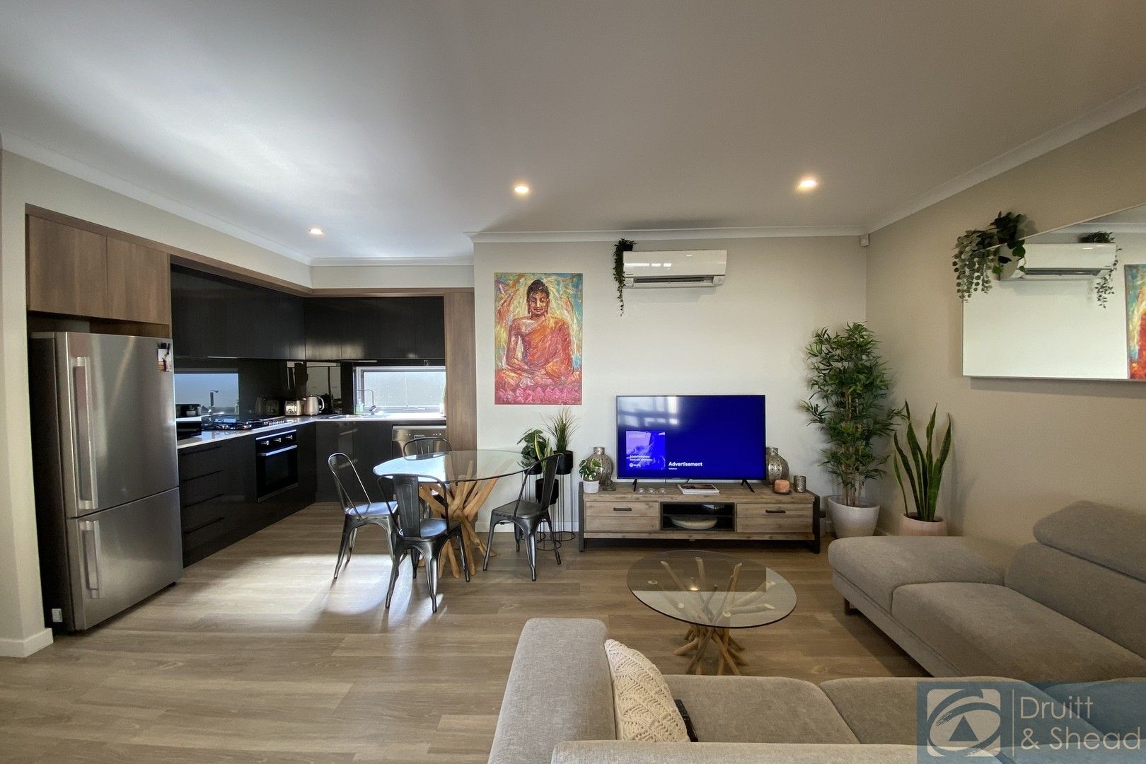 2 bedrooms Apartment / Unit / Flat in 6/19 Kyarra Street INNALOO WA, 6018