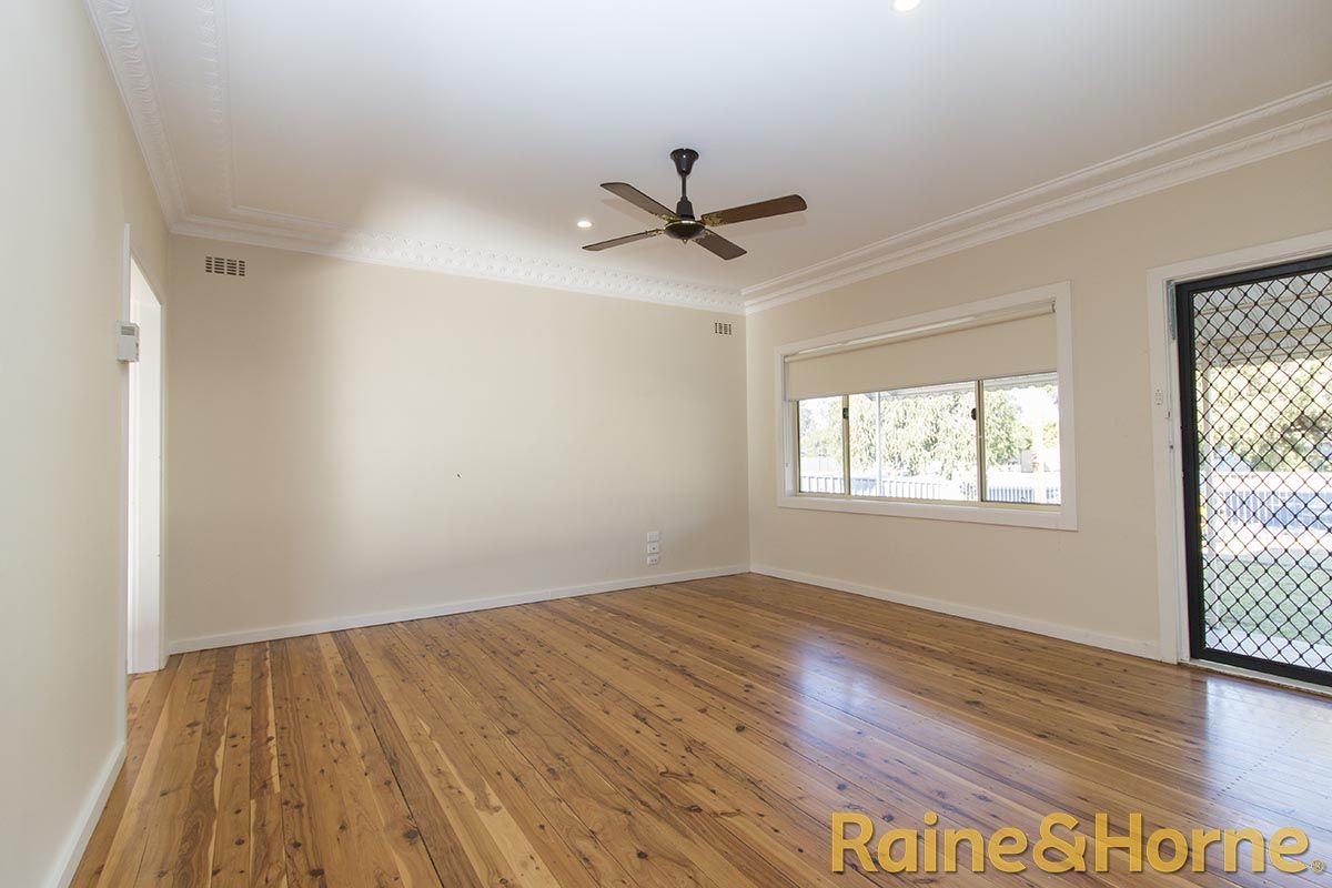 27 Young Street, Dubbo NSW 2830, Image 2