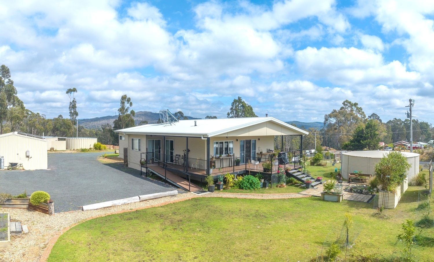 3 bedrooms House in 24 Dawson Avenue, WONBOYN Via EDEN NSW, 2551