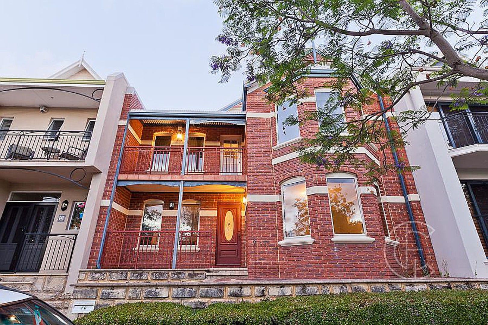 3 bedrooms House in 10 Juniper Bank Way SUBIACO WA, 6008