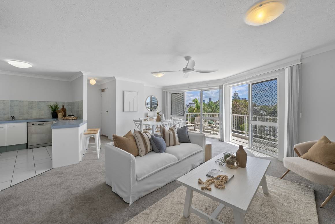 19/98 Seagull Avenue Mermaid Beach 4218 - Image 5