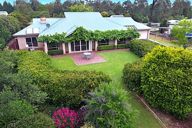Picture of 14 Aberfoyle Place, GRASMERE NSW 2570