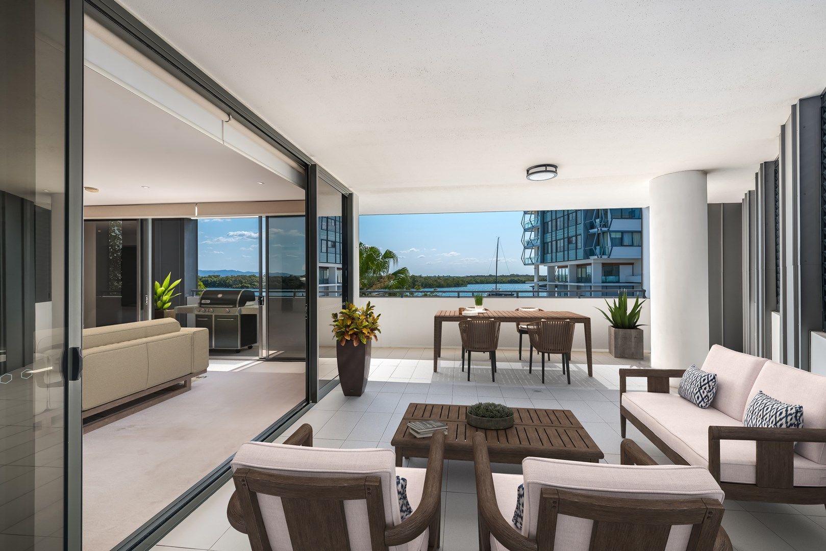 2204/1 Marina Promenade, Paradise Point QLD 4216, Image 0