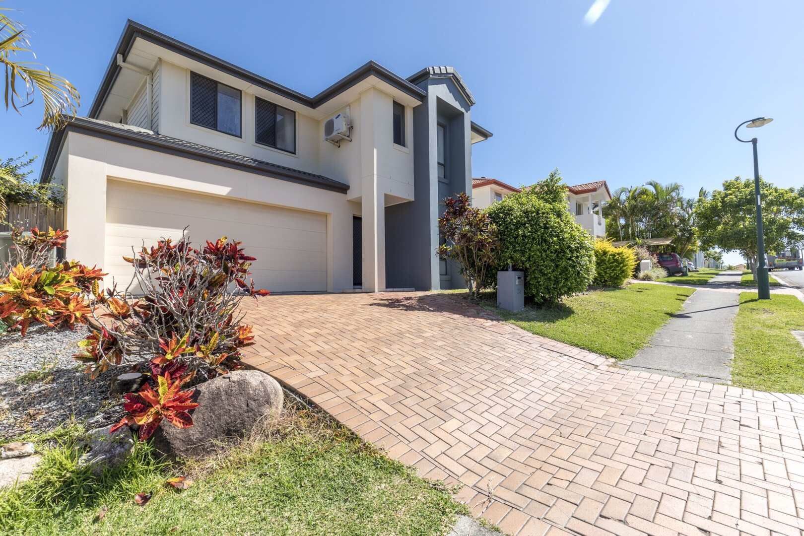 25 Highcrest Circuit, Molendinar QLD 4214, Image 0