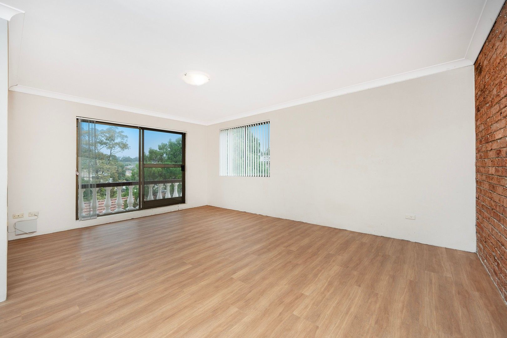 2 bedrooms Apartment / Unit / Flat in 5/9 Staff St WOLLONGONG NSW, 2500