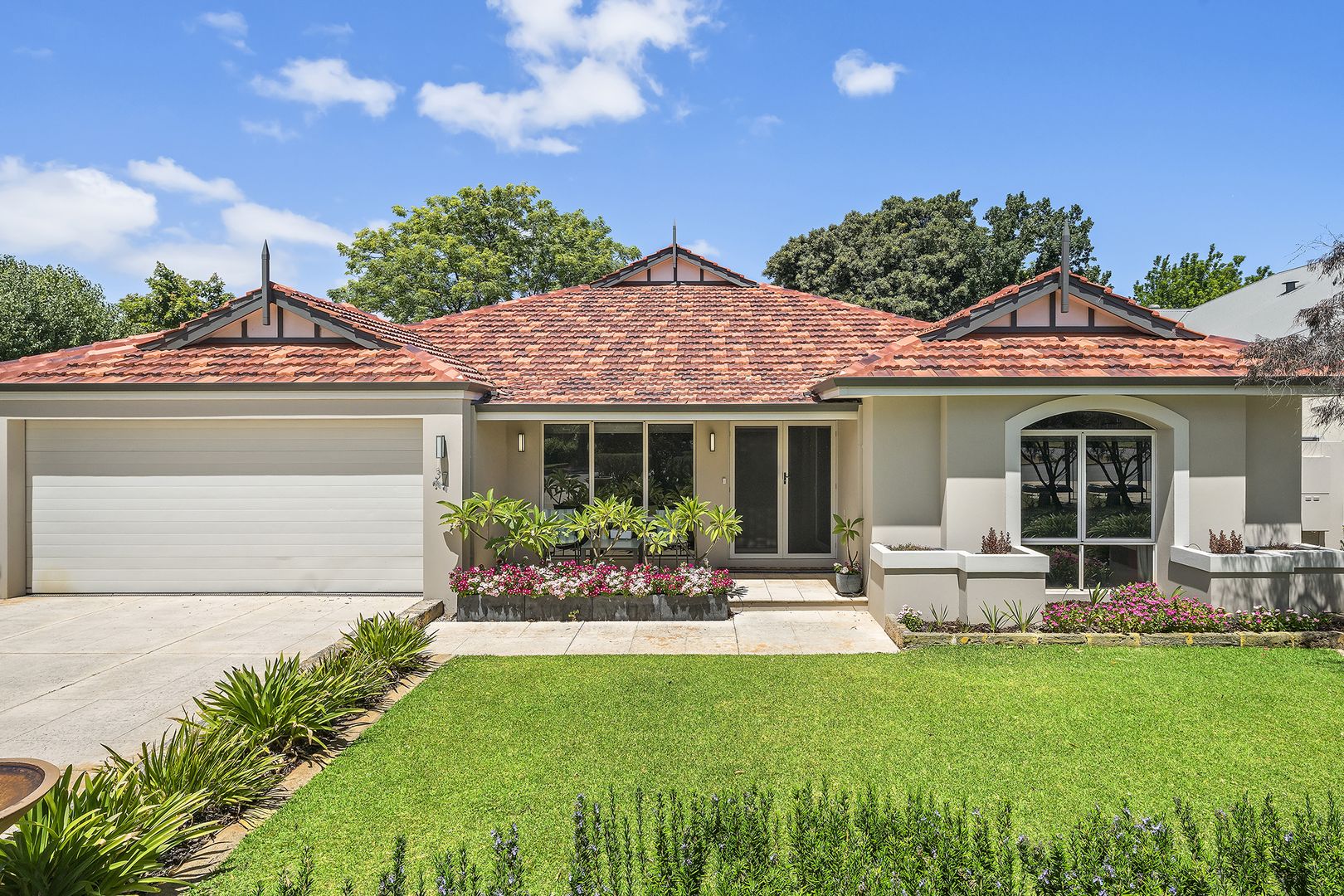 37 Peebles Road, Florea Property History & Address Research Domain