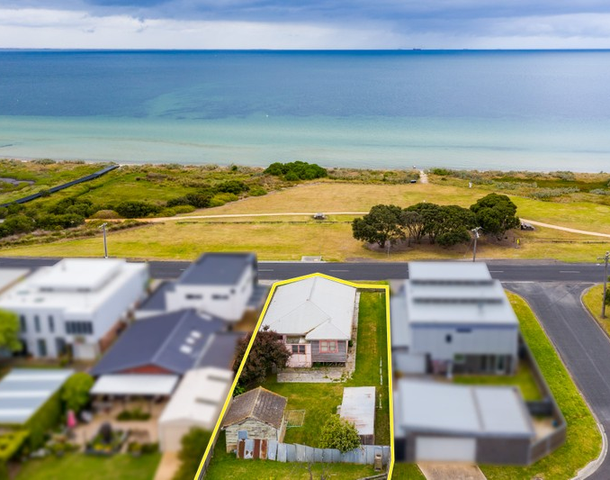 225 The Esplanade , Indented Head VIC 3223