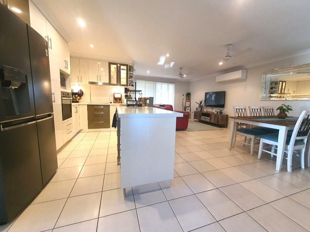 45 Debbiesue Drive, Mount Pleasant QLD 4740, Image 2