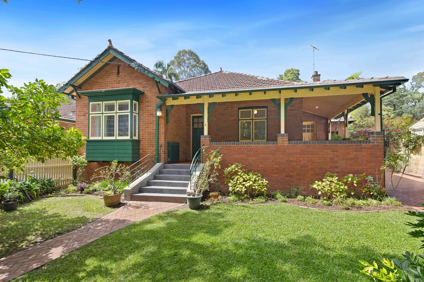 1/4 Balmoral Street, Waitara NSW 2077