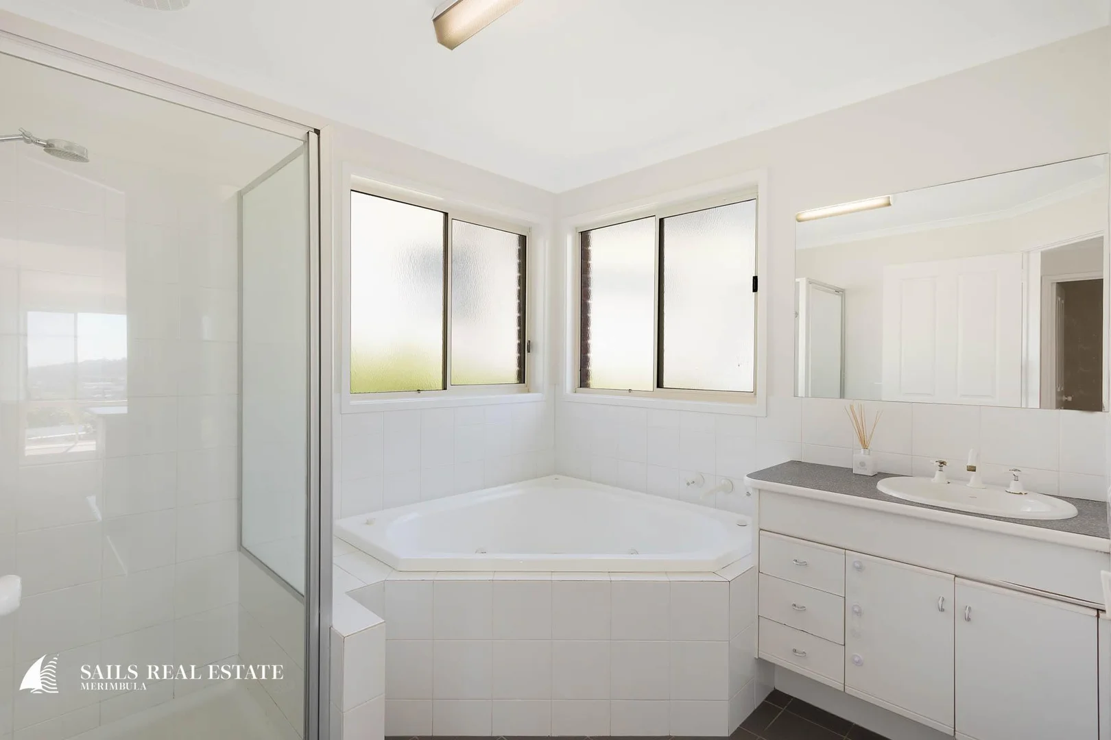 Additional image 18 of 27/1-5 Ocean View Avenue, Merimbula NSW 2548