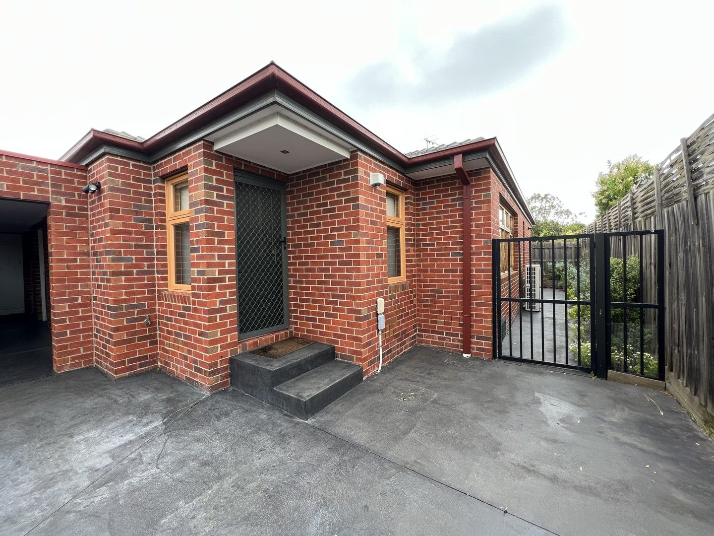 2 bedrooms Apartment / Unit / Flat in 3/152 Dundas Street THORNBURY VIC, 3071