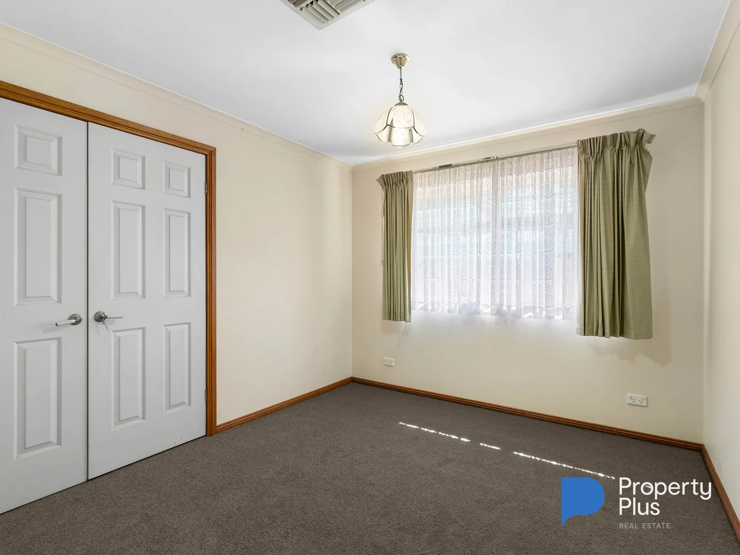 Additional image 7 of 6 Peake Court, Ascot VIC 3551