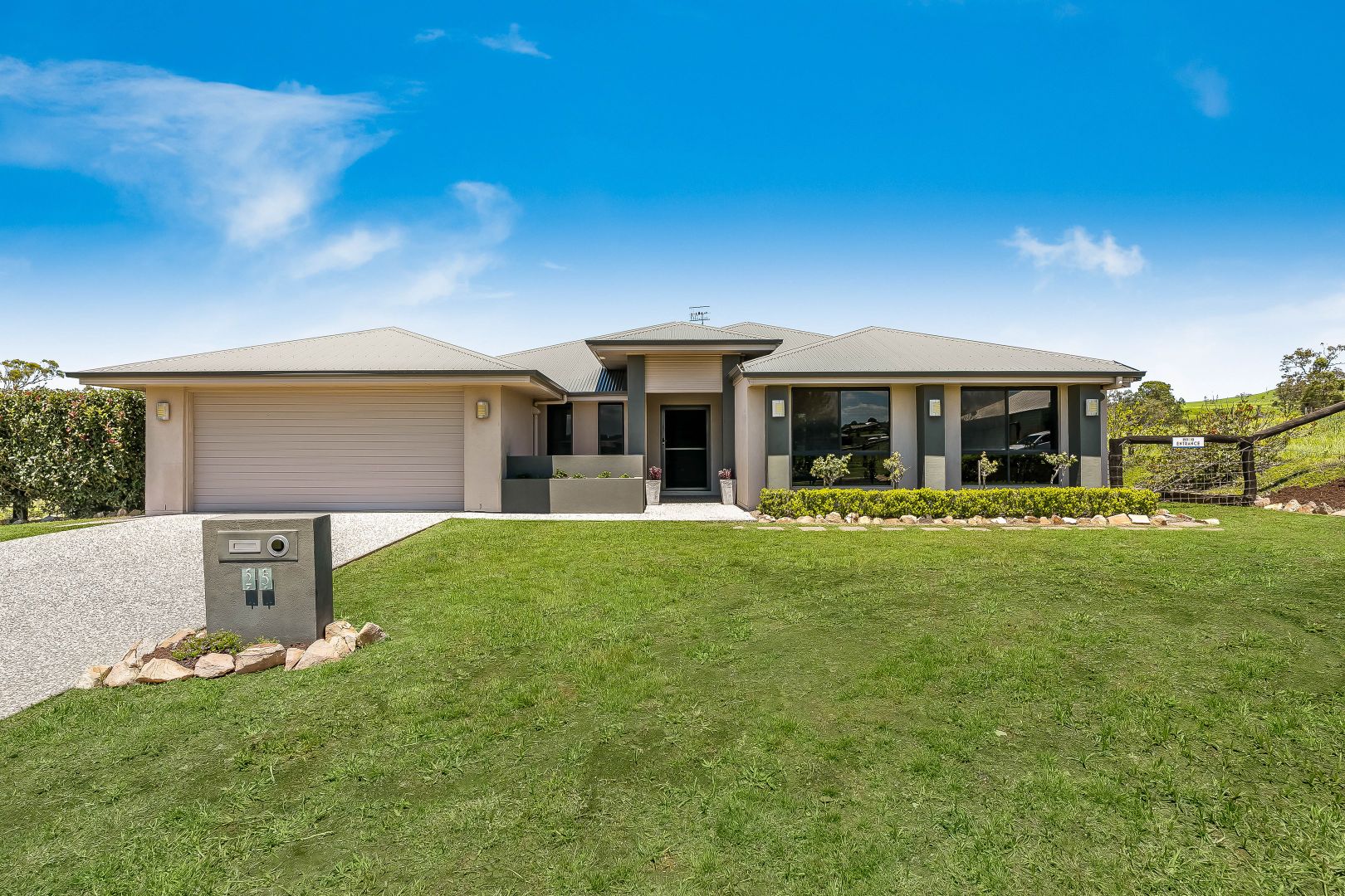 25 Northerly Drive, Hodgson Vale QLD 4352, Image 1