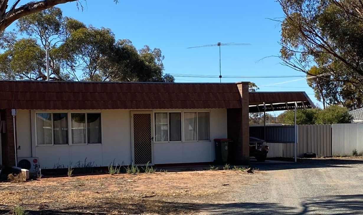 2 bedrooms House in 20B Hopbush Crt KAMBALDA WEST WA, 6442