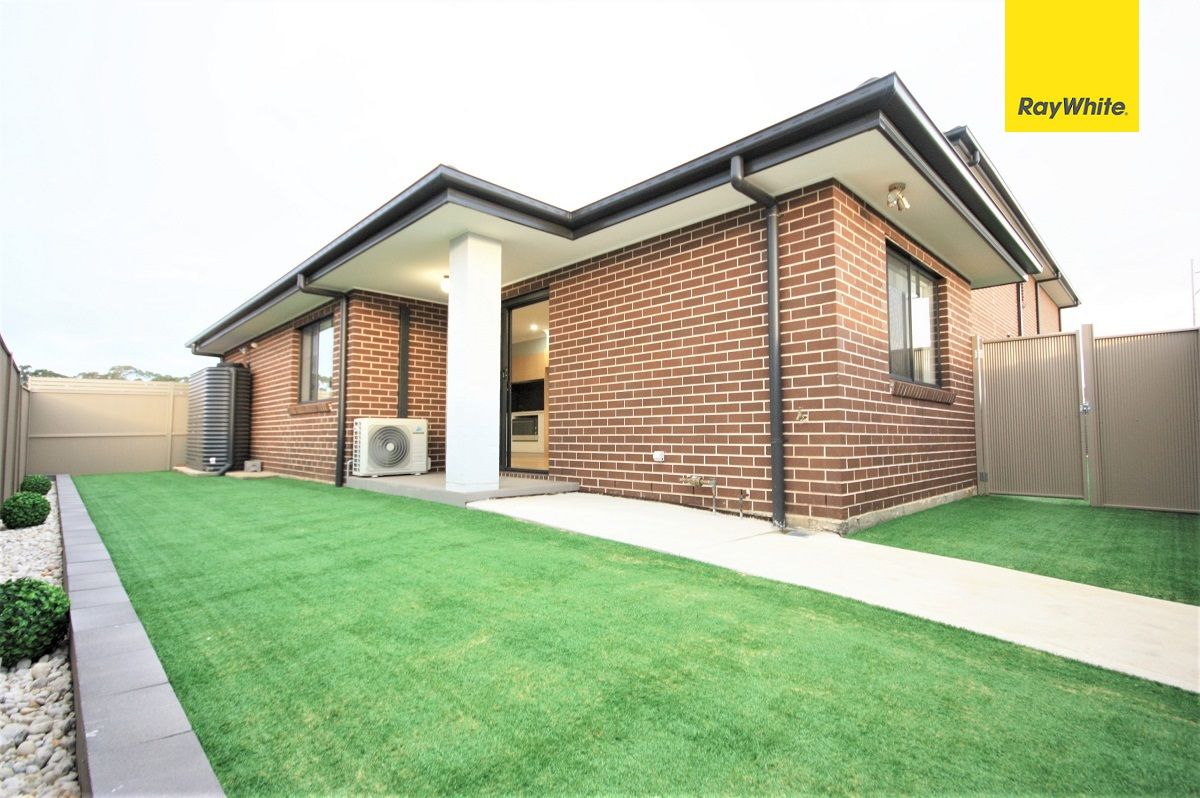 1 bedrooms House in 7 Attwood Street SPRING FARM NSW, 2570