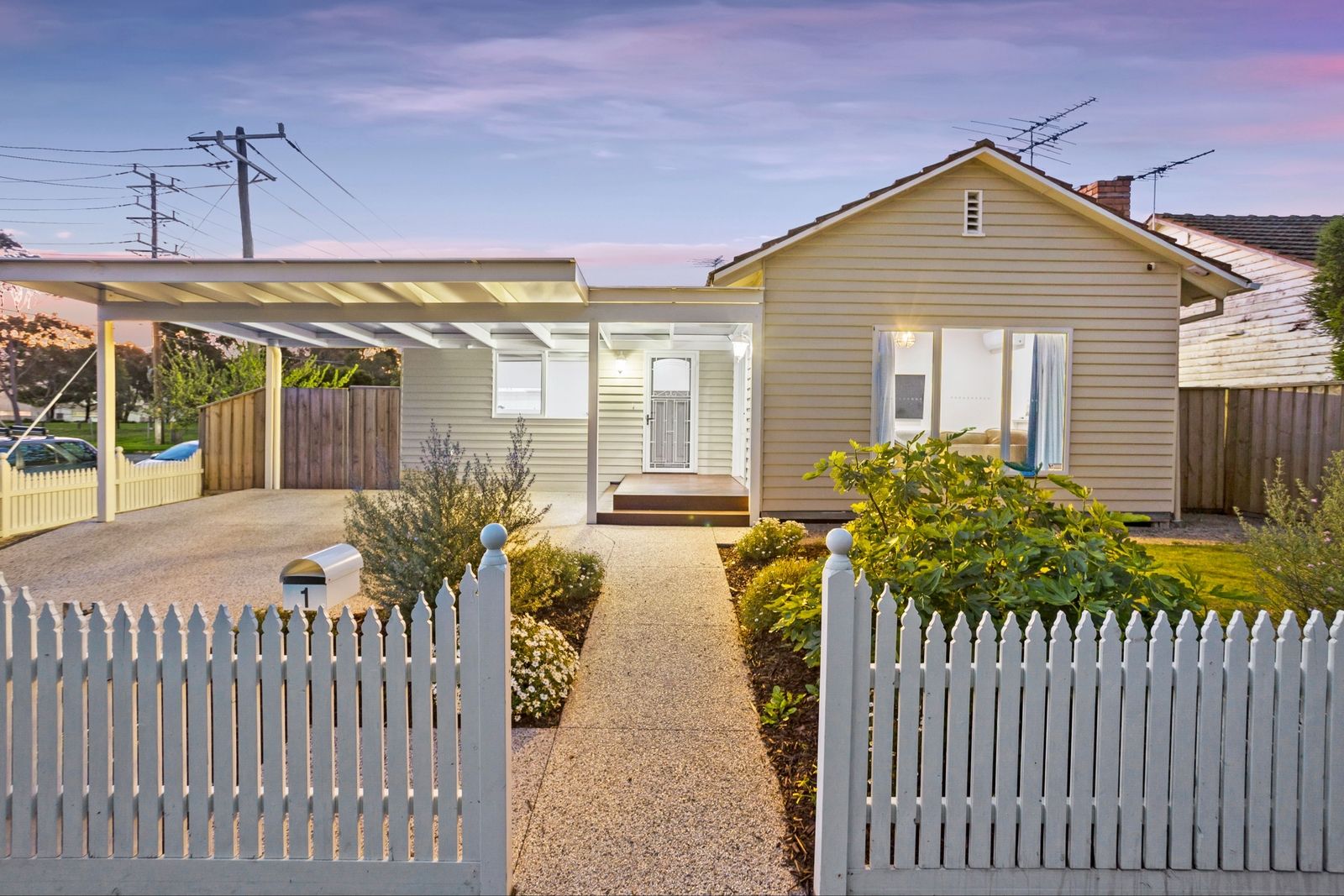 3 bedrooms House in 1 Bernard Street SPOTSWOOD VIC, 3015