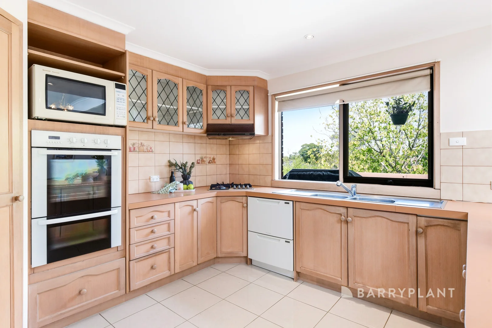 Additional image 5 of 8 Blue Hills Close, Wantirna VIC 3152