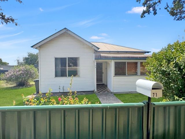 3 bedrooms House in 71 Buchanan Street KANDOS NSW, 2848
