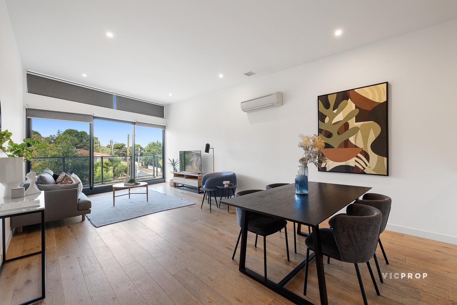 204/83 Tram Road, Doncaster VIC 3108, Image 2