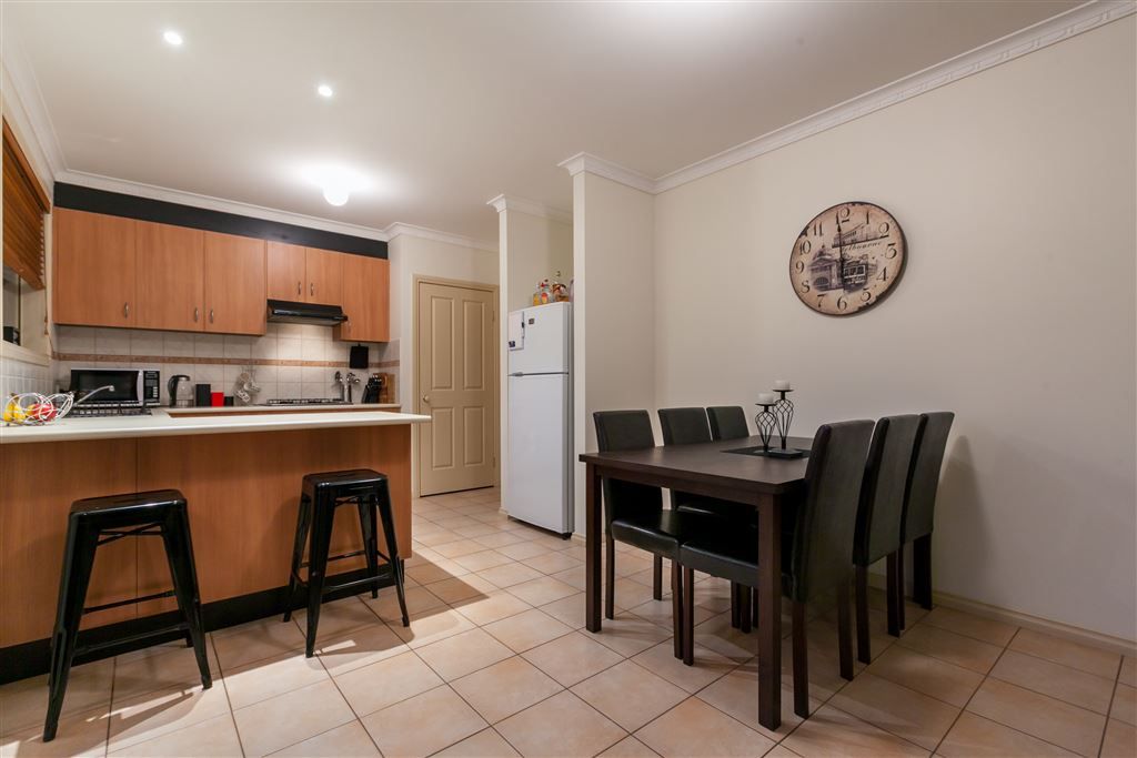1/5 Netherby Avenue, Wheelers Hill VIC 3150, Image 2