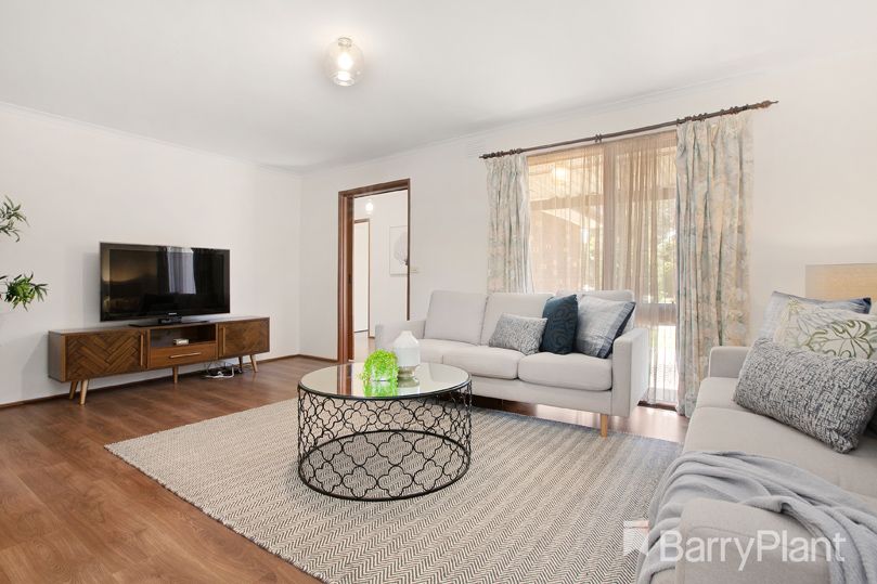 8 Sirius Court, Mill Park VIC 3082, Image 1