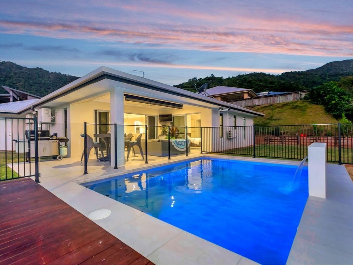 7 Queely Close, Redlynch QLD 4870, Image 0