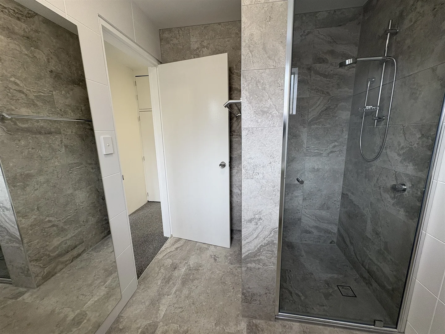 Additional image 6 of 1/197 Cavendish Road, Coorparoo QLD 4151