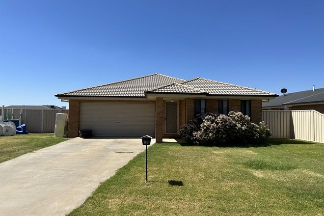 Picture of 21 Lake Paddock Drive, LEETON NSW 2705