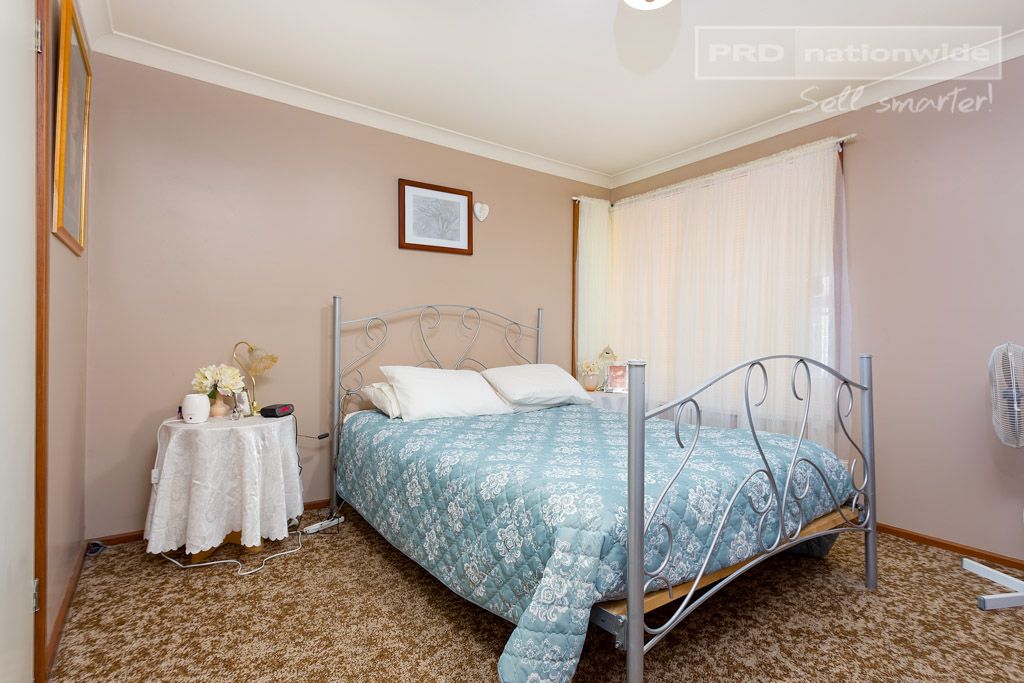 1-3/2 Hawkes Place, WAGGA WAGGA NSW 2650, Image 2