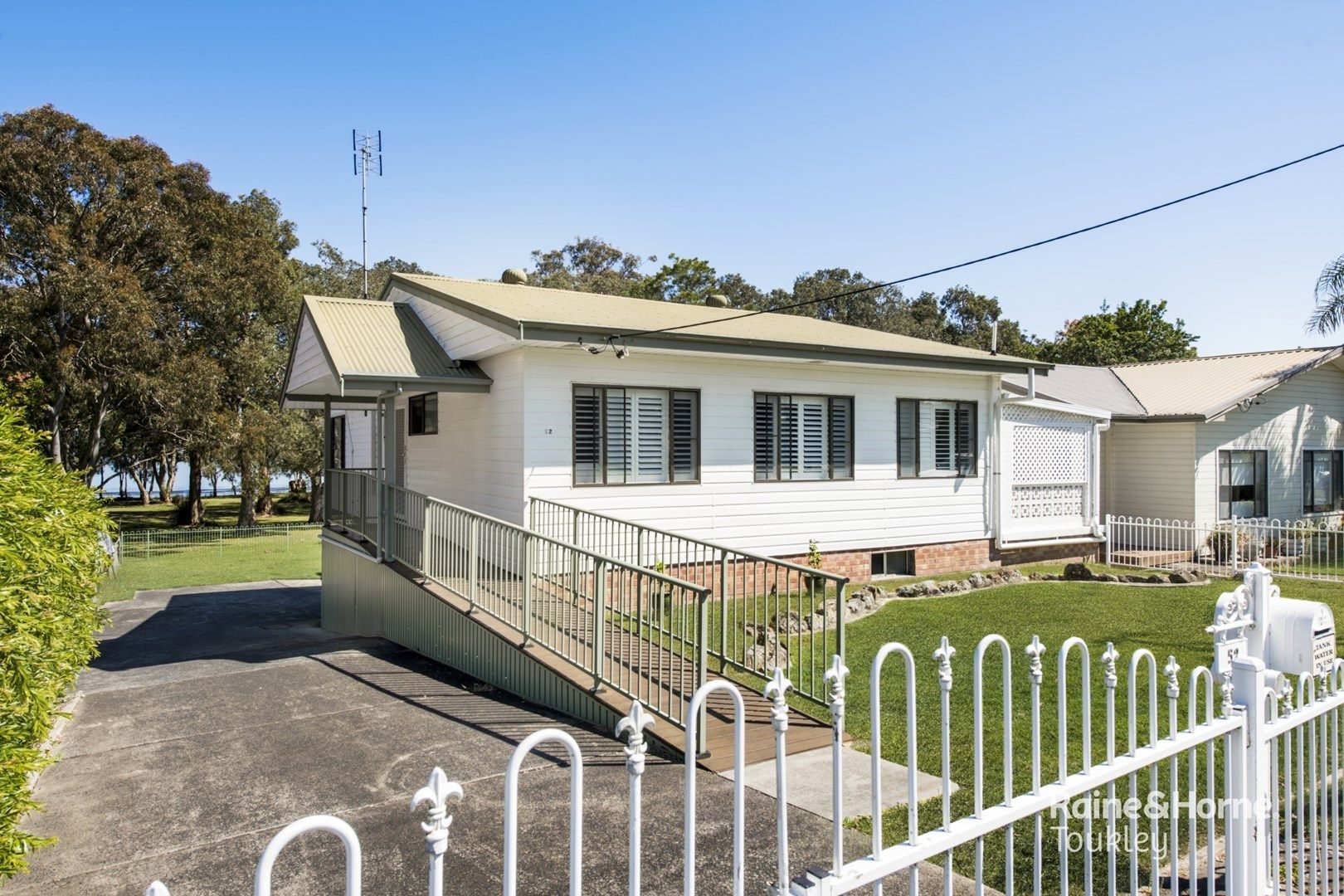 52 Leonard Avenue, Toukley NSW 2263, Image 0