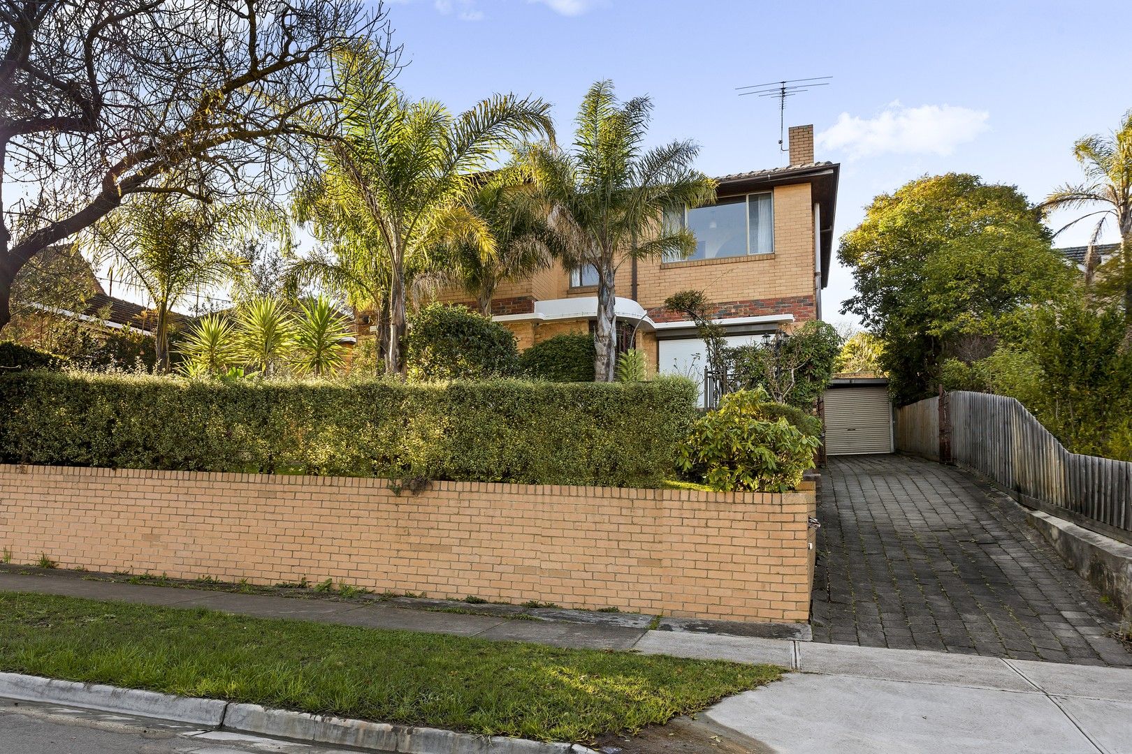 4 bedrooms House in 45 Cityview Road BALWYN NORTH VIC, 3104