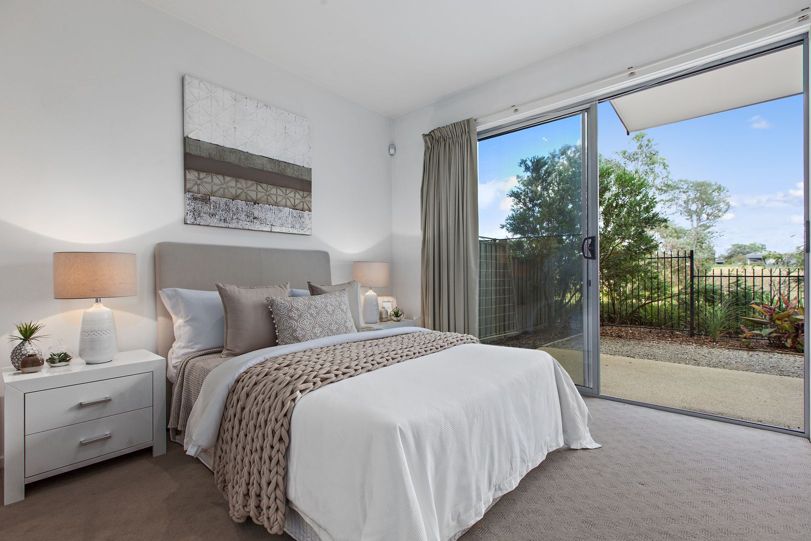 5/2 Barton Drive, Sandhurst VIC 3977, Image 2