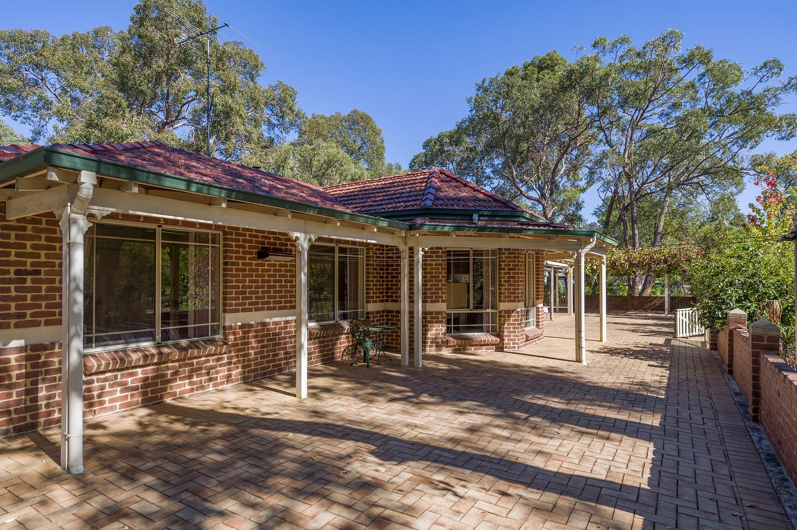 136 Murray Grey Circle, Lower Chittering WA 6084, Image 2