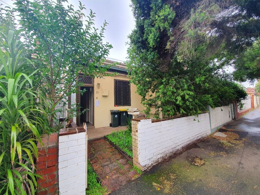 2 bedrooms House in 21 Crook Street BRUNSWICK VIC, 3056