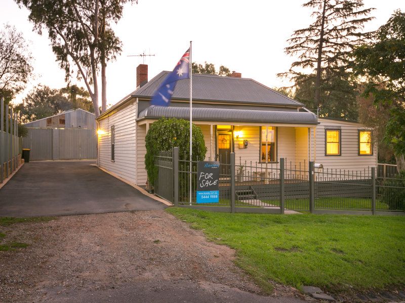 9 McClure Street, Bendigo VIC 3550, Image 0