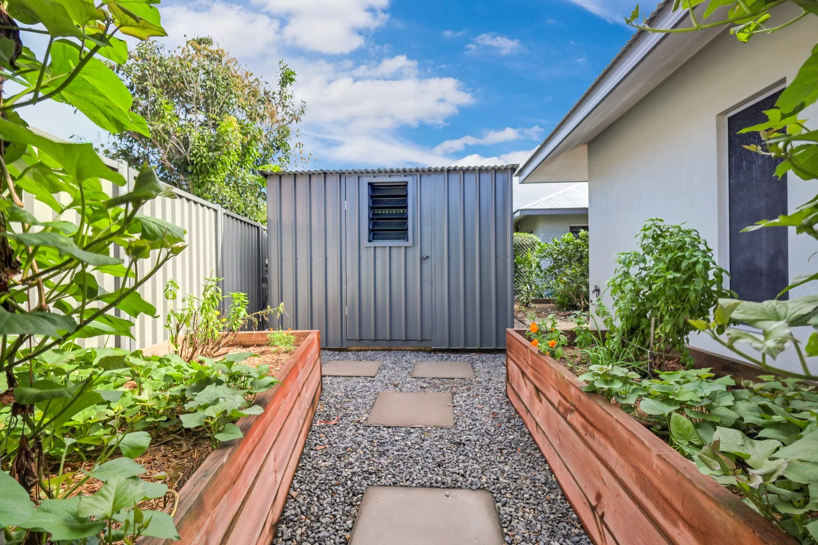 Additional image 24 of 20 Stephanie Steet, Bellamack NT 0832