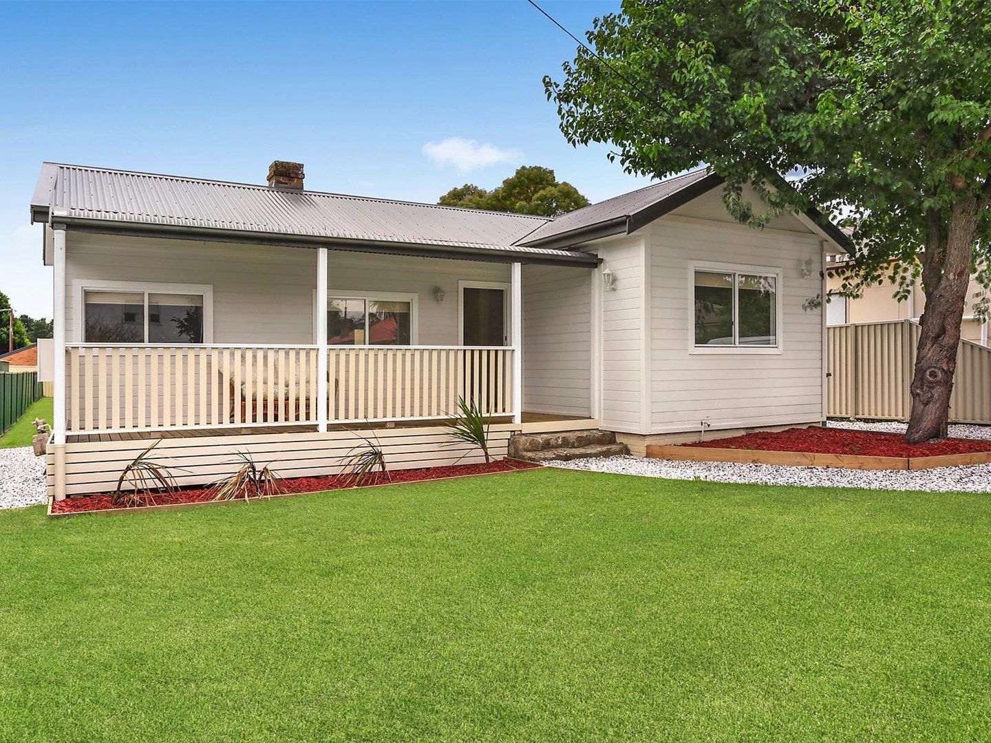 27 Hoskins Street, Moss Vale NSW 2577, Image 0