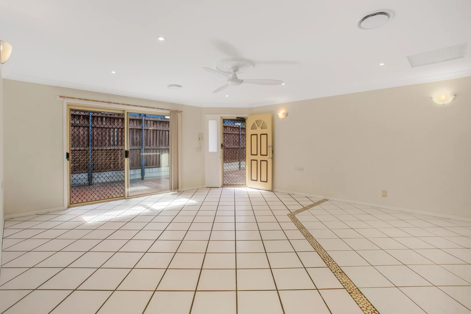 Additional image 3 of 2/32 Hinley Avenue, Maroochydore QLD 4558