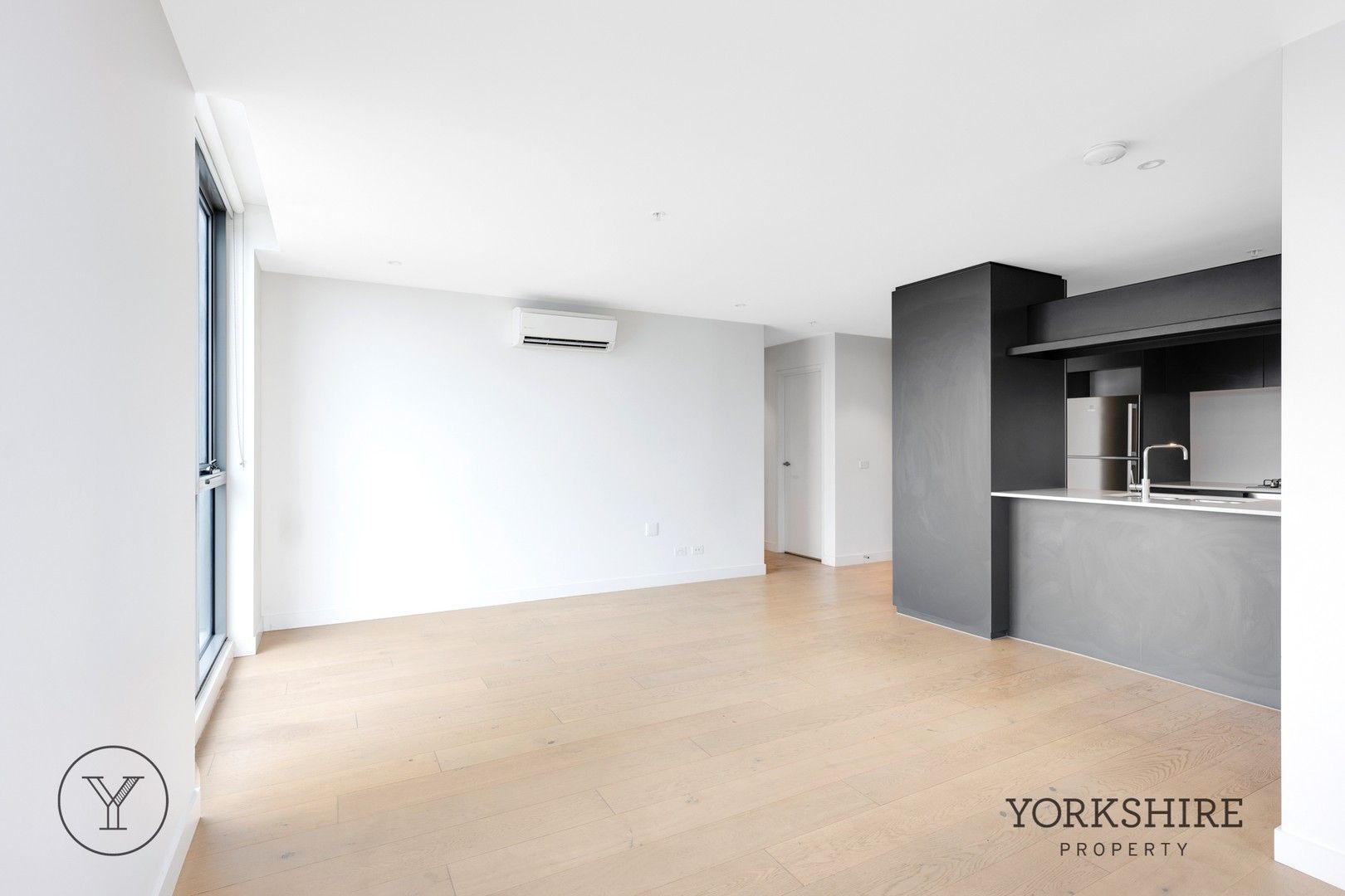 2 bedrooms Apartment / Unit / Flat in 1403D/21 Robert Street COLLINGWOOD VIC, 3066