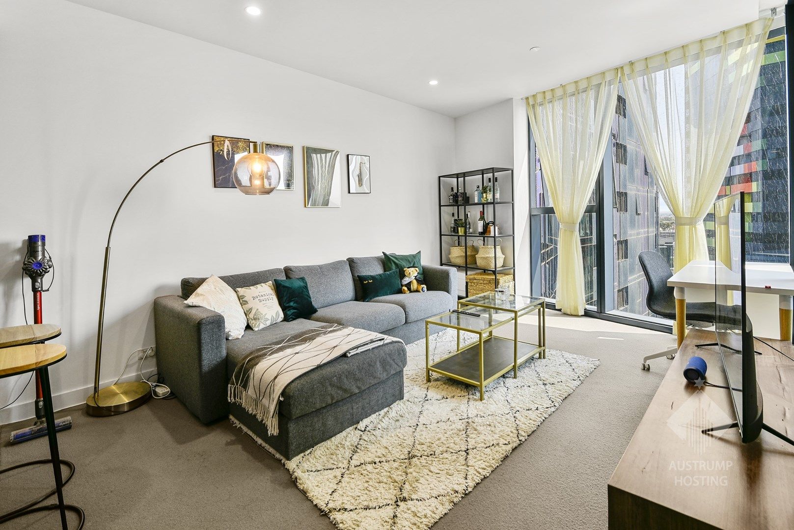 2 bedrooms Apartment / Unit / Flat in 1701/160 Victoria Street CARLTON VIC, 3053