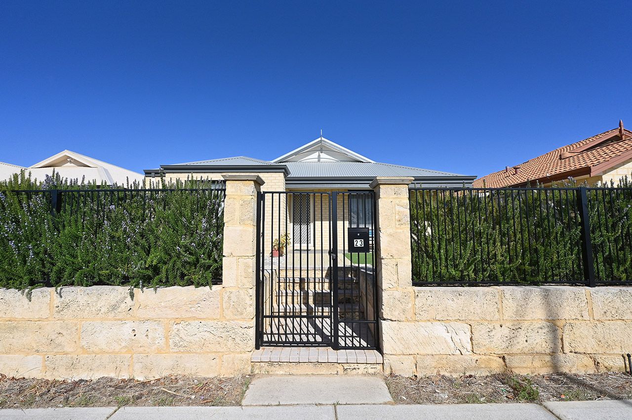 4 bedrooms House in 23 Exmouth Drive BUTLER WA, 6036