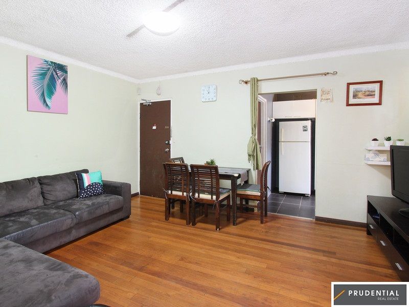 2/20 Drummond Street, Warwick Farm NSW 2170, Image 2