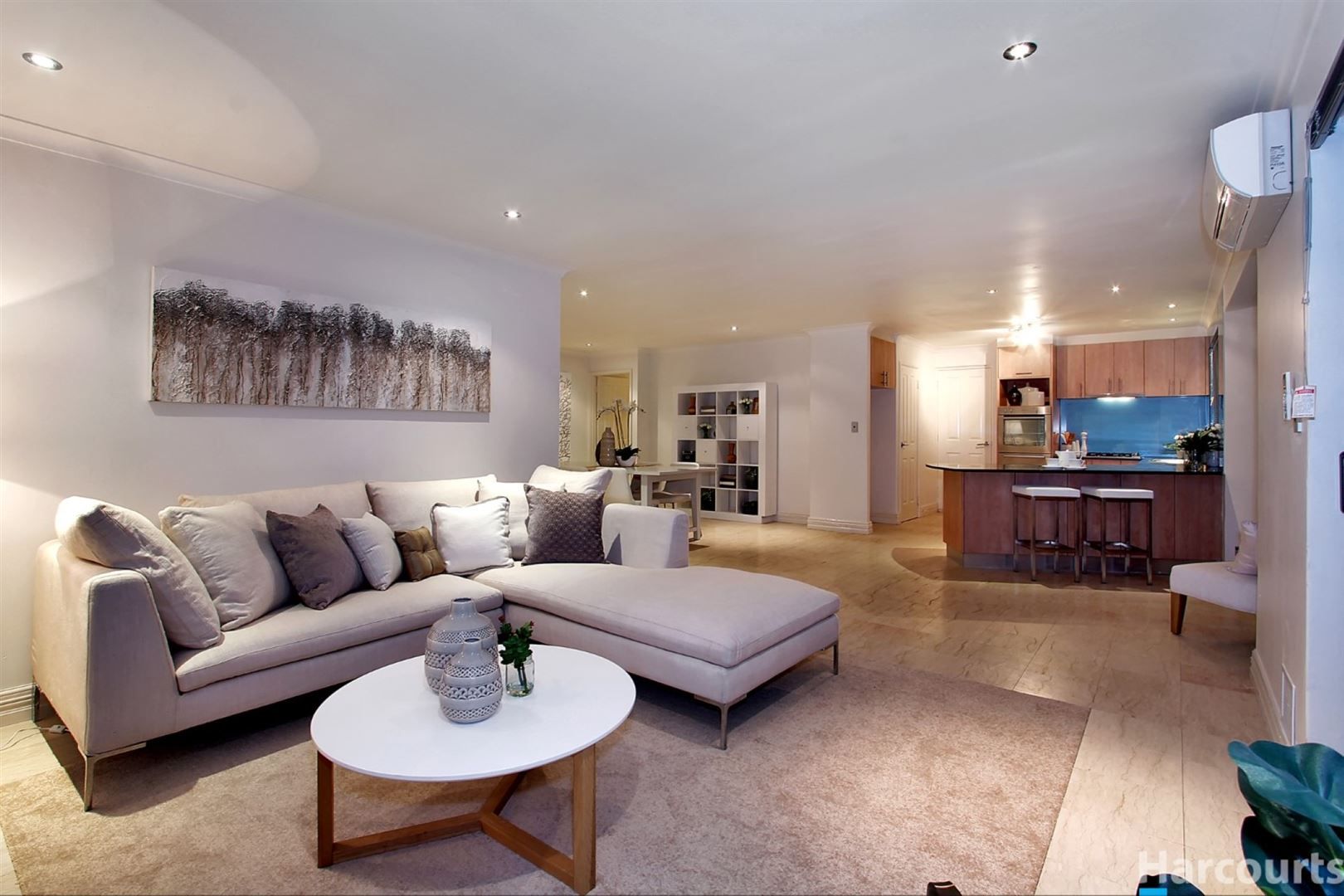 4 bedrooms House in 9 Dundaff Turn KINROSS WA, 6028