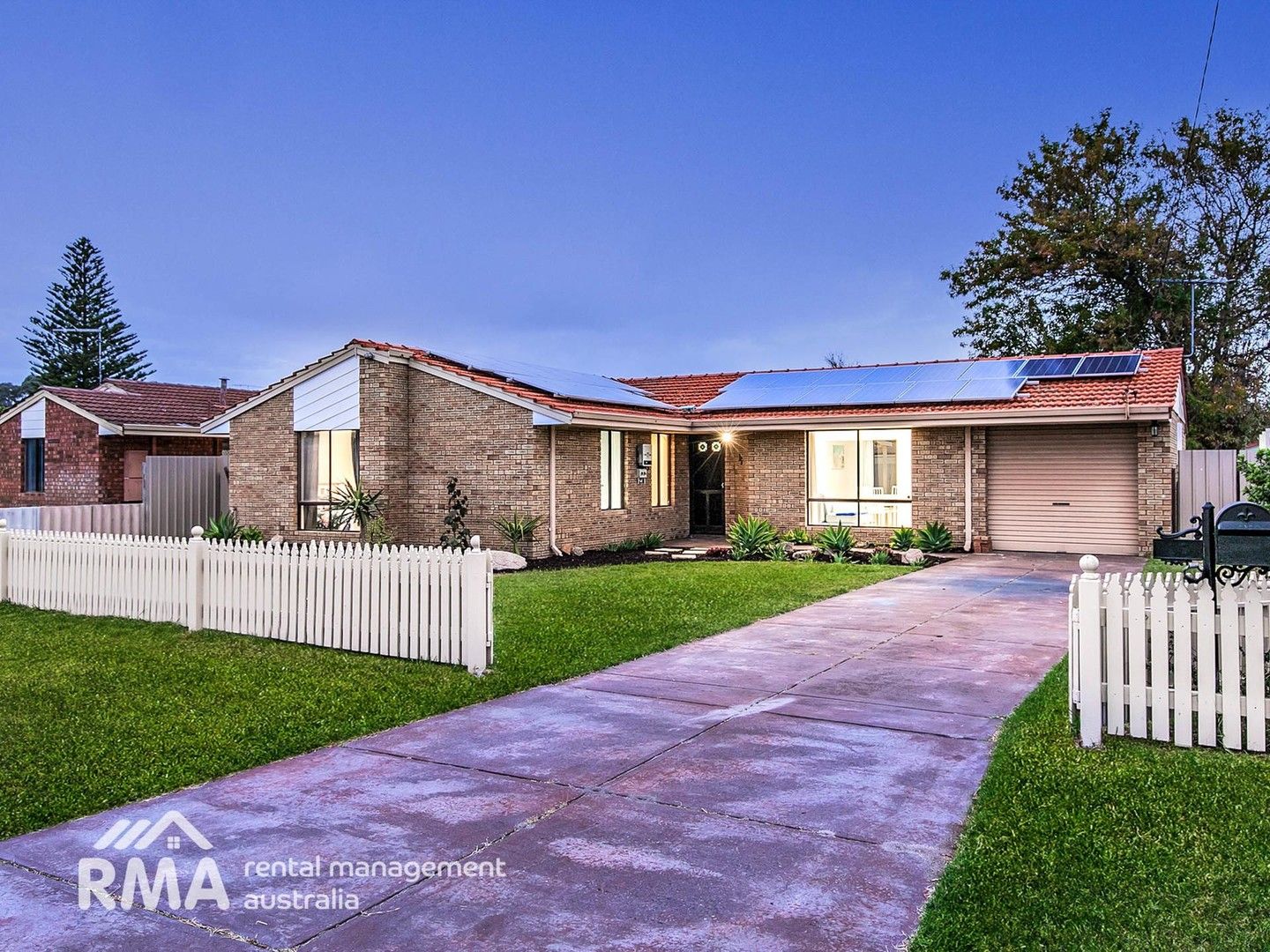 3 bedrooms House in 15 Hennessy Way ROCKINGHAM WA, 6168