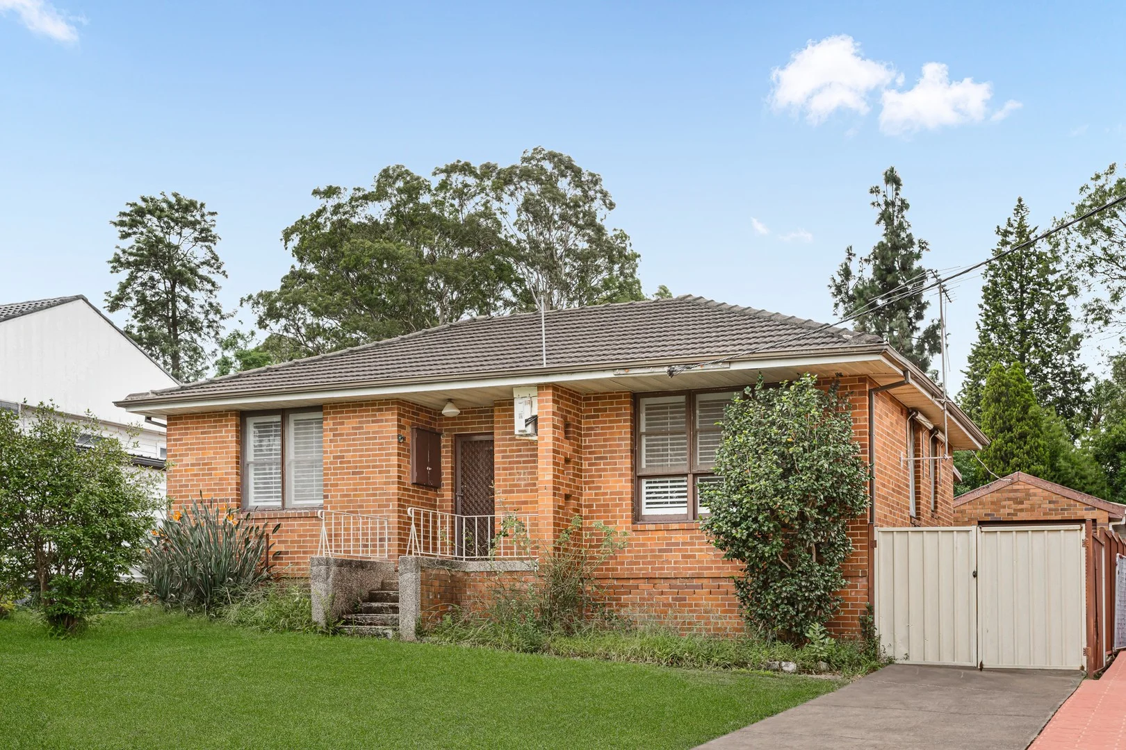 33 Jean Street, Seven Hills NSW 2147