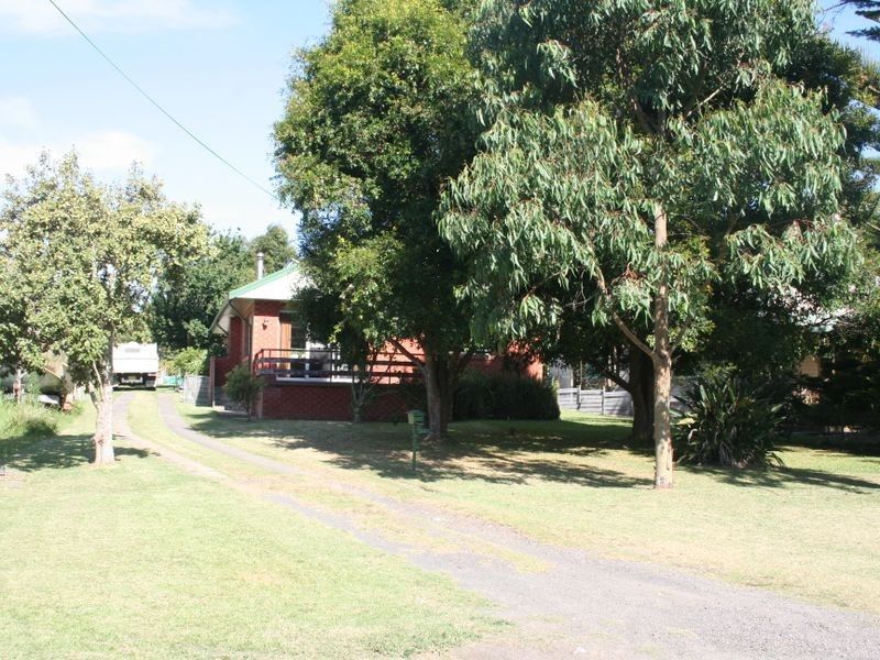 22 Osterley Avenue, Orient Point NSW 2540