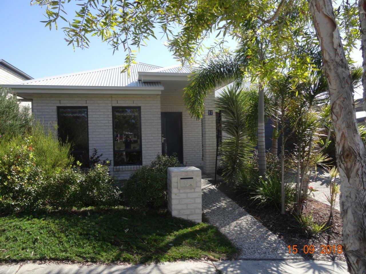 3 bedrooms House in 27 Tea Trees Avenue SPRINGFIELD LAKES QLD, 4300