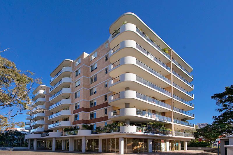 2 bedrooms Apartment / Unit / Flat in 55/1-9 Gray Street SUTHERLAND NSW, 2232